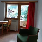 Alpenroesli Bed & Breakfast