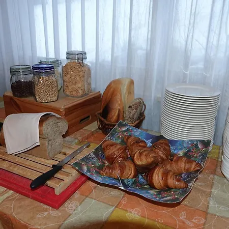 Oda ve Kahvaltı Alpenroesli Gasenried