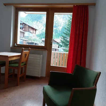 Alpenroesli Bed & Breakfast