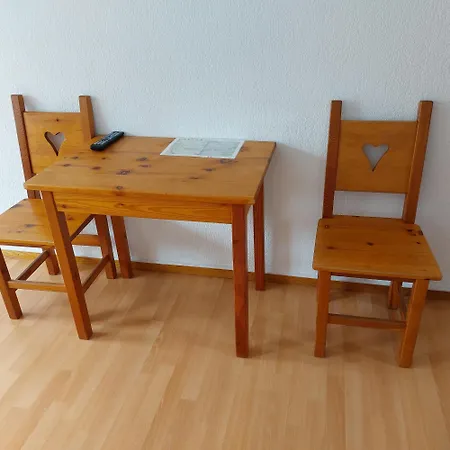 Bed & Breakfast Alpenroesli 2*